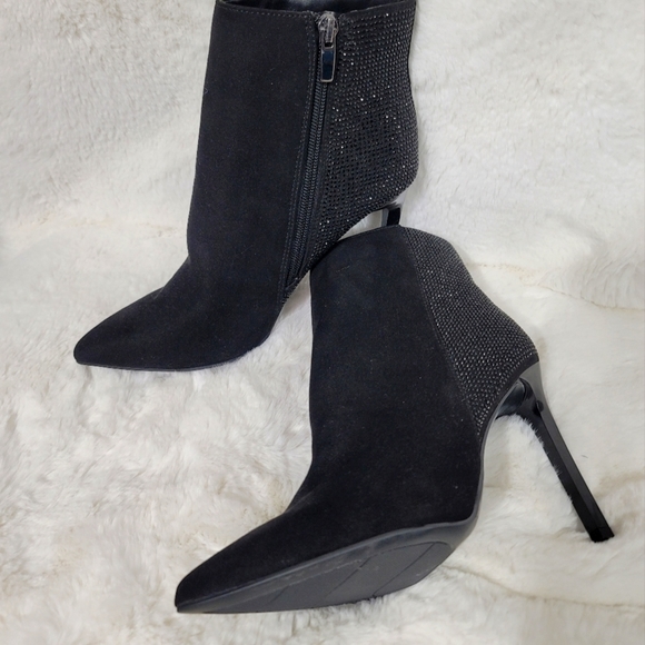 NINE WEST NWT Booties Boots Woman's Heels Suede Black Stone authentic designer - Picture 15 of 15